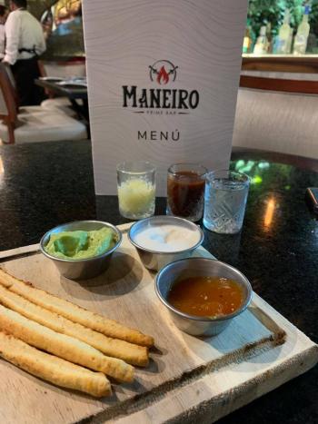 Maneiro una gran manera de comer y beber