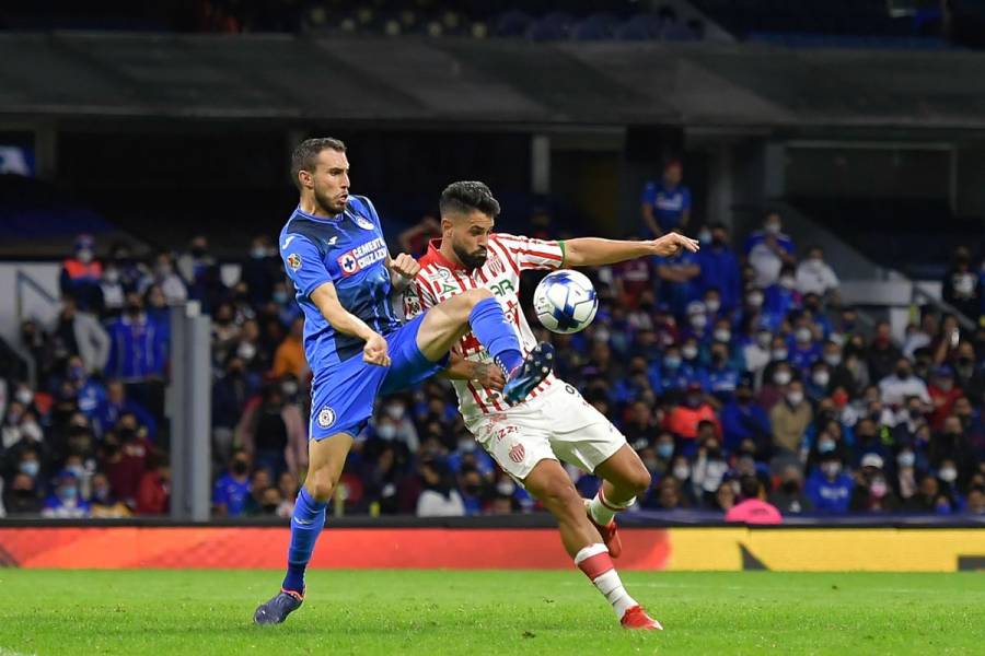 Cruz Azul pierde ante Necaxa y deja escapar el liderato de la Liga MX