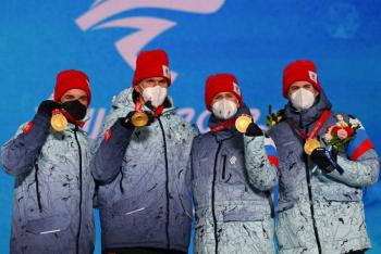 Los rusos ganan el oro en relevos de esquí de fondo, delante de Noruega y Francia