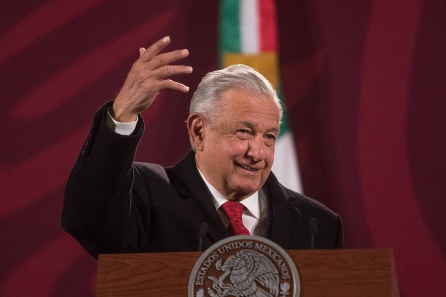 Gobernadores de la 4T respaldan a AMLO tras ataques a Reforma Eléctrica