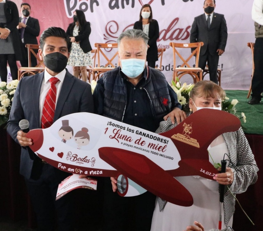 “Acepto”: 661 parejas se casan en San Valentín en Ciudad Neza