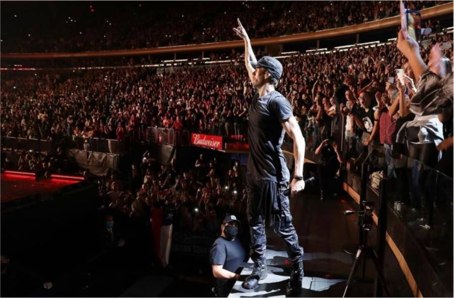 Enrique Iglesias gana premio Pollstar en la categoría Mejor Gira Latina