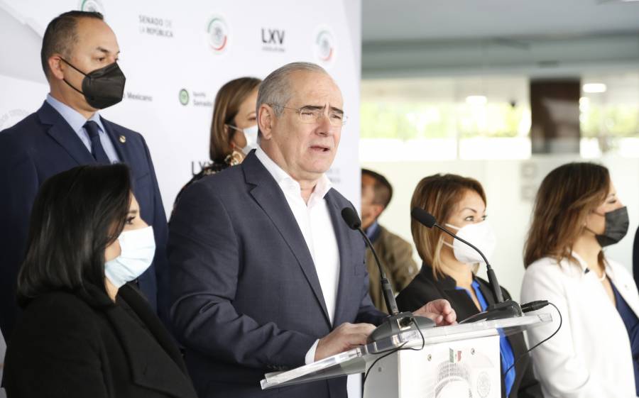 El Presidente no tiene cómo tapar su corrupción: Senadores del PAN