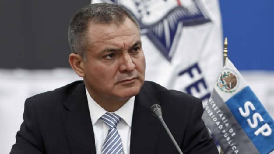 Genaro García Luna iba por camino correcto para mejorar la policía: Larry Holifield