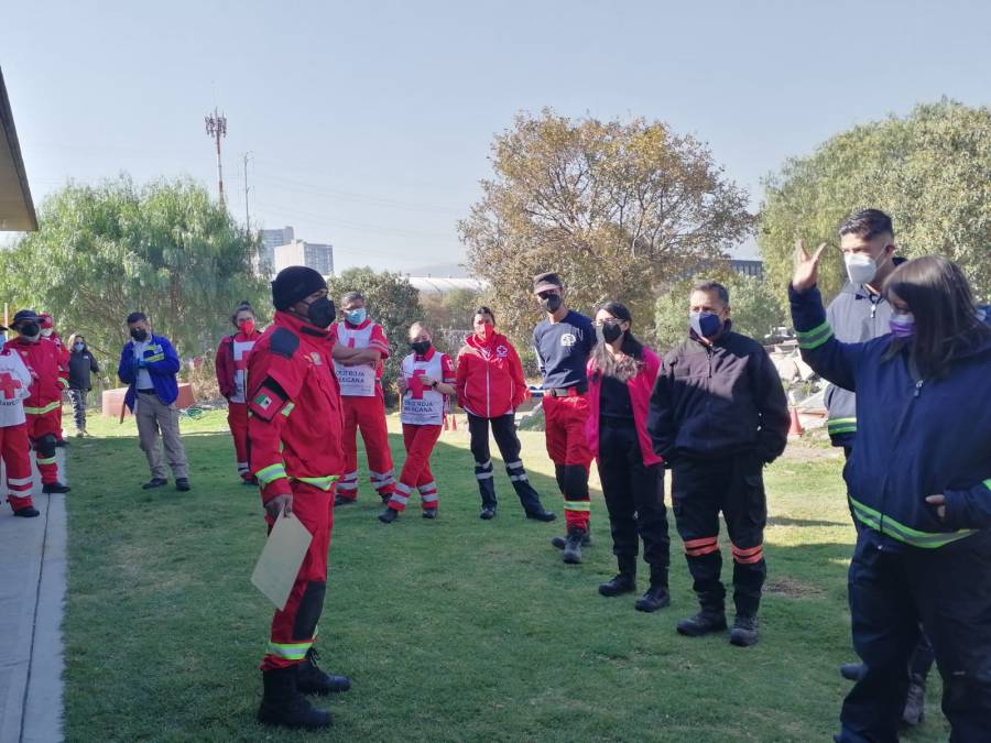 Inicia seminario nacional UNAM SAR K-9 para binomios de búsqueda y rescate