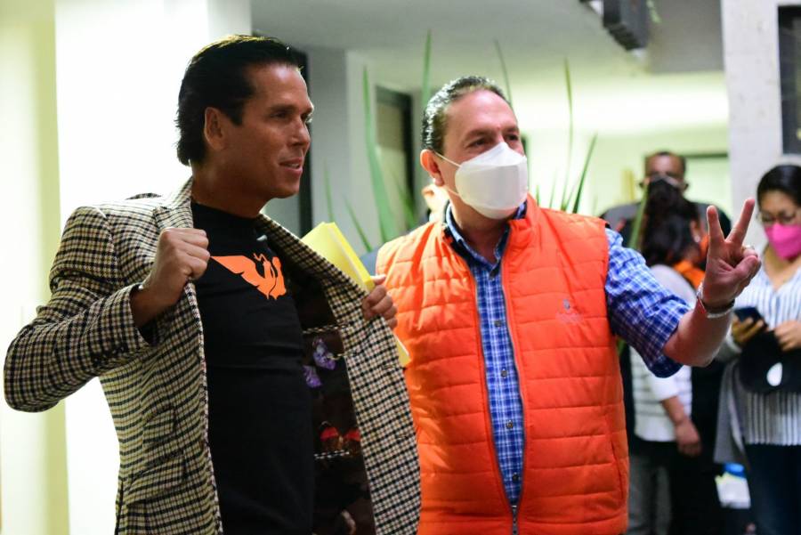 MC baja a Roberto Palazuelos y ofrece candidatura al morenista José Luis Pech
