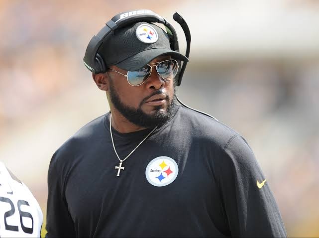 Los Steelers contratan al entrenador que demandó a la NFL por discriminación