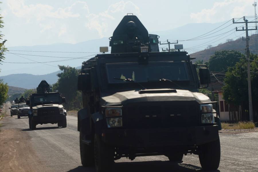 Fuerzas Armadas irrumpen en Aguililla para devolver la seguridad
