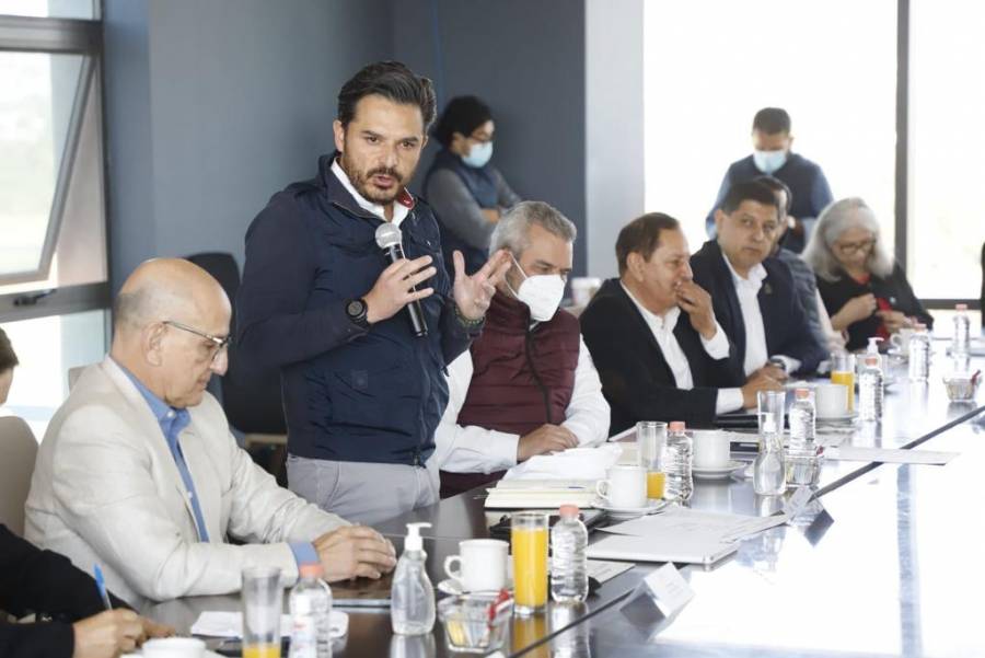 IMSS y Michoacán buscan seguridad social para trabajadores del campo