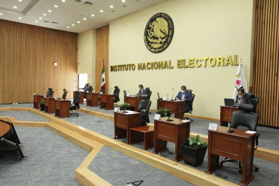 INE modifica lineamientos de fiscalización para revocación de mandato