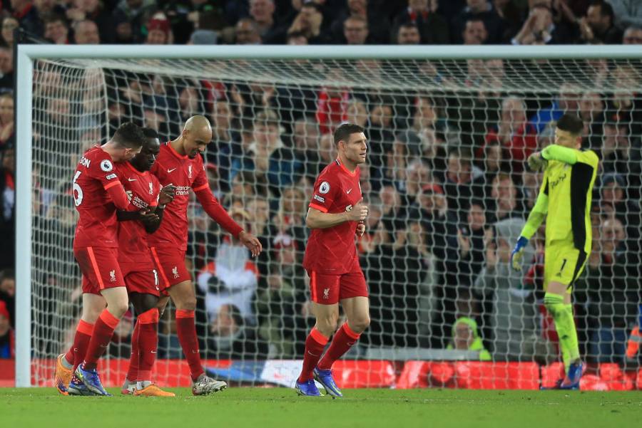 Premier League | Liverpool aplasta al Leeds y se coloca a tres puntos del City