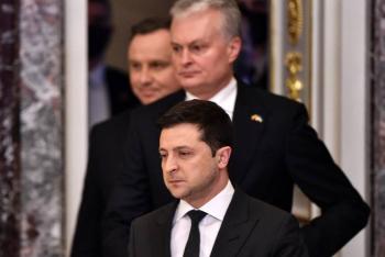 Ucrania se prepara para una ofensiva rusa; parlamento declara emergencia nacional