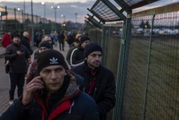 Civiles inexpertos a la defensa de Kiev