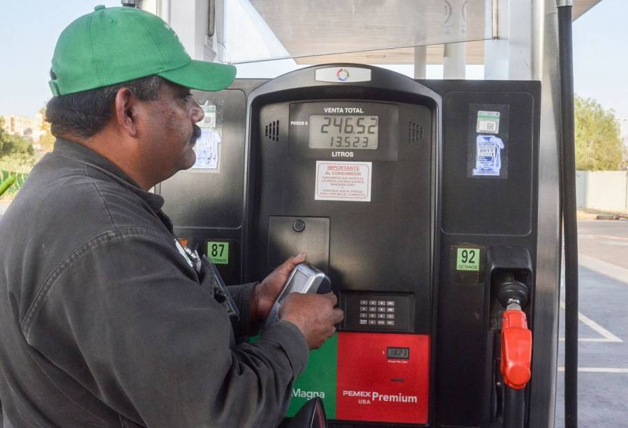 Gasolina Premium alcanza los 26.99 pesos por litro en CDMX