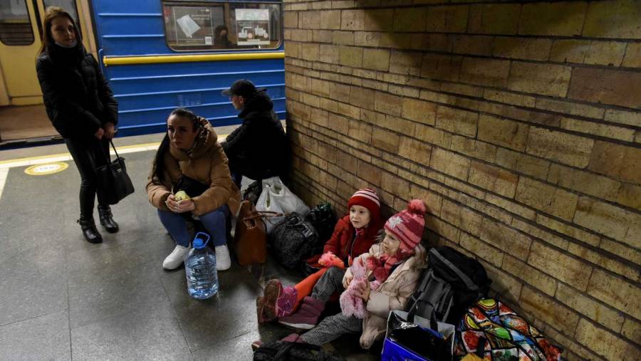 Activar mecanismos de ayuda humanitaria para Ucrania, propone senadora