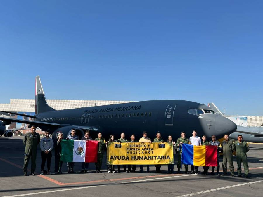 Despega avión a Rumania para retornar a connacionales a México: Ebrard
