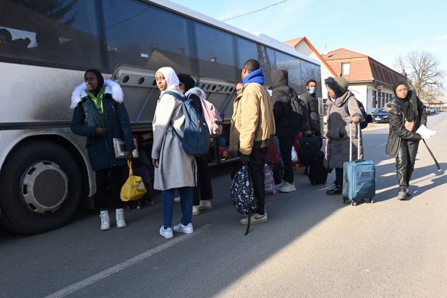 Más de 500 mil refugiados ucranianos en países fronterizos