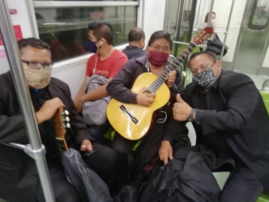 Historias en el Metro: con tumbos y tropiezos