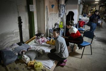 Hospitales en Ucrania, a punto de entrar en crisis: OMS