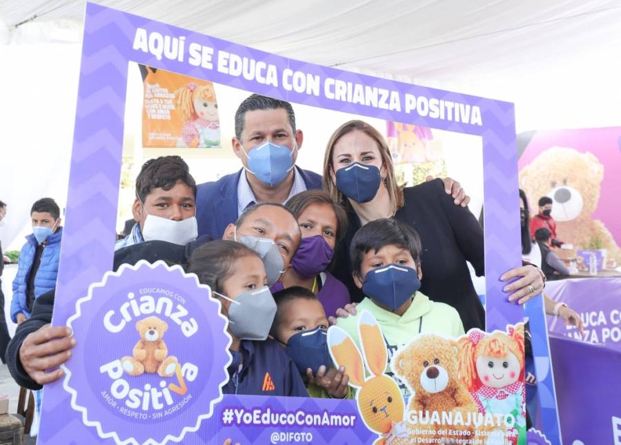 Conmemoran en Guanajuato el Día de la Familia