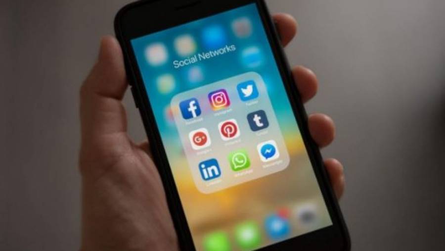 A través de redes sociales, mexicanos buscan salir de Rusia