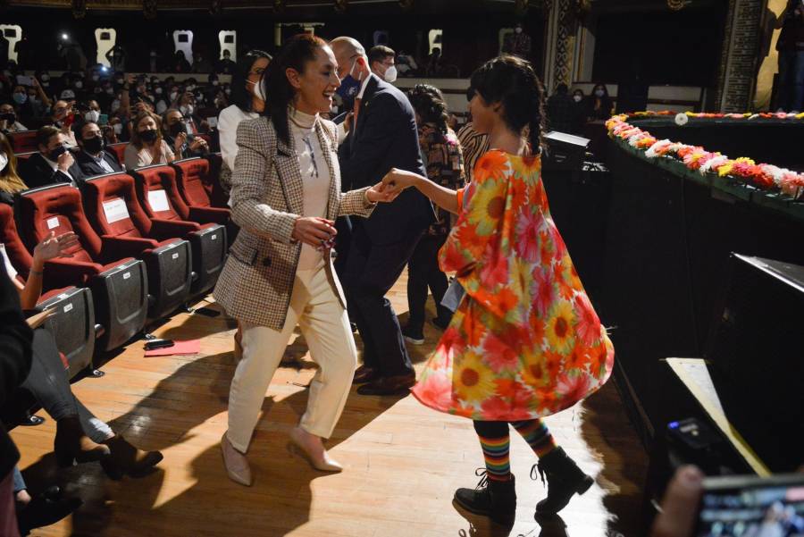 Inaugura Claudia Sheinbaum el Festival Barrio Adentro; le saca brillo a la pista