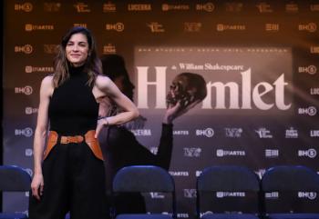 Irene Azuela interpretar&aacute; a “Hamlet” en el Teatro Mil&aacute;n