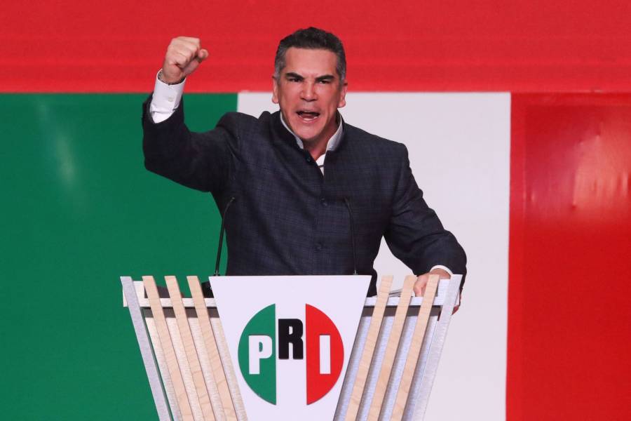 Servir a México desde el partido, no desde una embajada: Alejandro Moreno a exgobernadores
