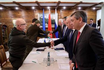 La tercera ronda de negociaci&oacute;n entre Rusia y Ucrania ser&aacute; el lunes