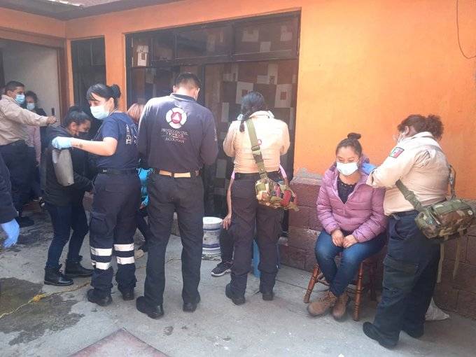 Encuentran a 80 migrantes centroamericanos hacinados en una casa de Acolman