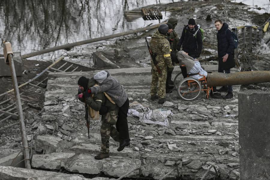 Bombardeo en Sumy, Ucrania, deja al menos 21 muertos