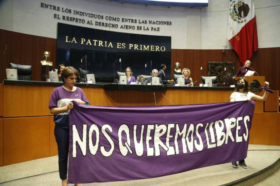 No se debe criminalizar a las mujeres ni la protesta este 8M: Bancada Naranja