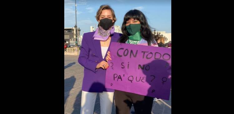 Mariana Rodríguez se suma a las manifestaciones por el 8M