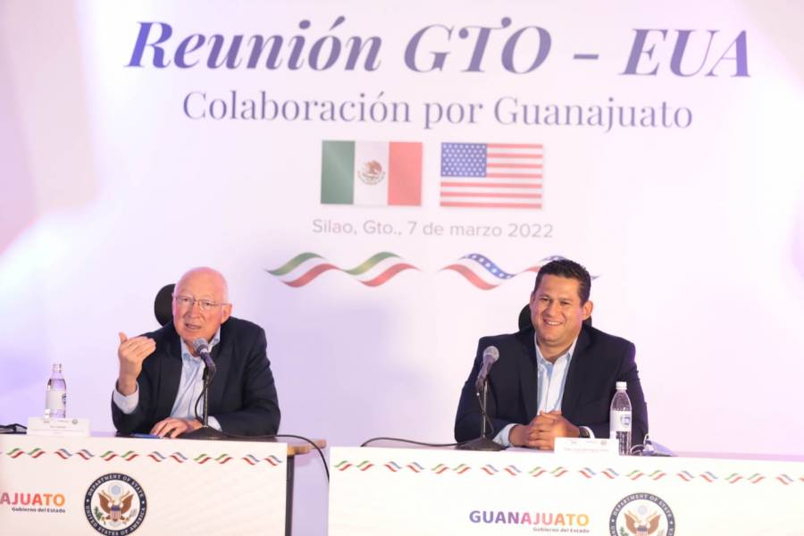Gobernador de Guanajuato recibe a embajador de Estados Unidos en México