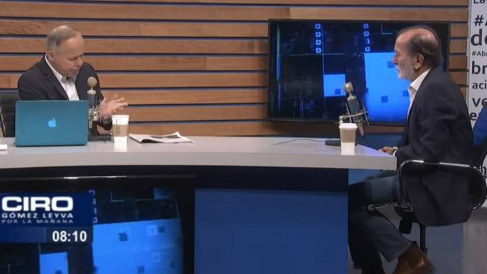 AMLO festeja integración de Epigmenio Ibarra en Radio Fórmula