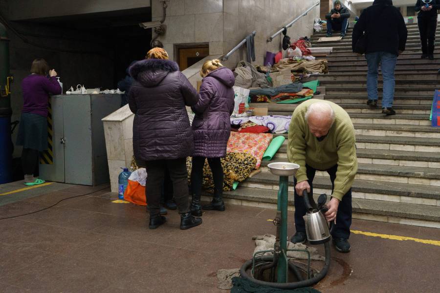 Abrir&aacute;n corredores humanitarios diarios desde Ucrania hacia Rusia