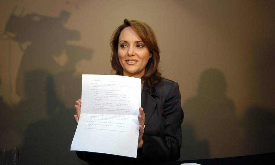 Senadora Lilly Téllez demanda de juicio político al fiscal Alejandro Gertz Manero