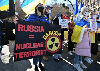 Ingenieros rusos analizan radiaci&oacute;n en central nuclear ucraniana atacada