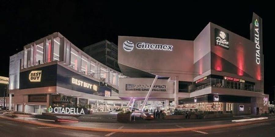 Asesinan a un hombre en plaza comercial de San Luis Potosí