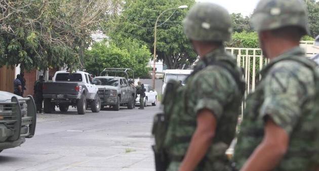 Agentes federales realizan operativo en zona residencial de Zapopan, Jalisco