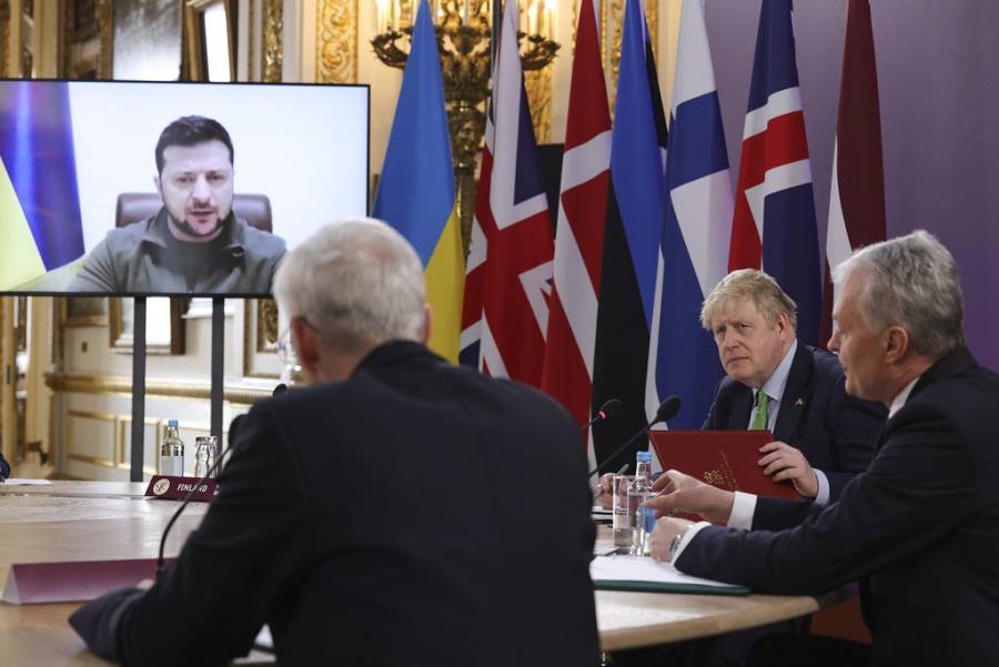 Tras invasión rusa, Zelenski ve a miembros de la OTAN “hipnotizados”