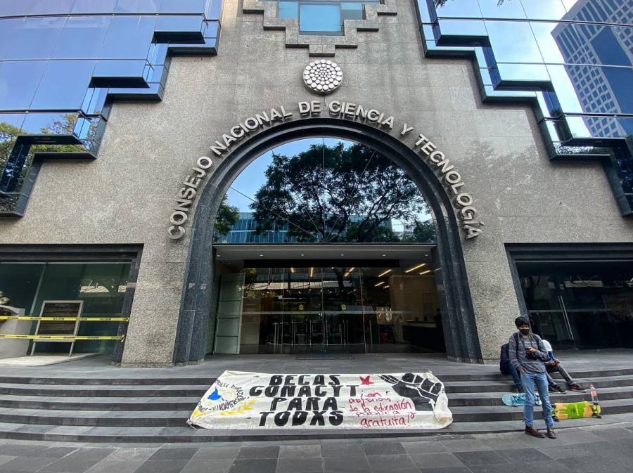 Conacyt publica nuevo reglamento de becas en beneficio de embarazadas