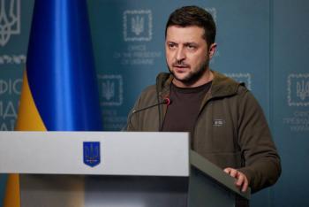 Ucrania debe admitir que no podr&aacute; formar parte de la OTAN: Volodimir Zelenski