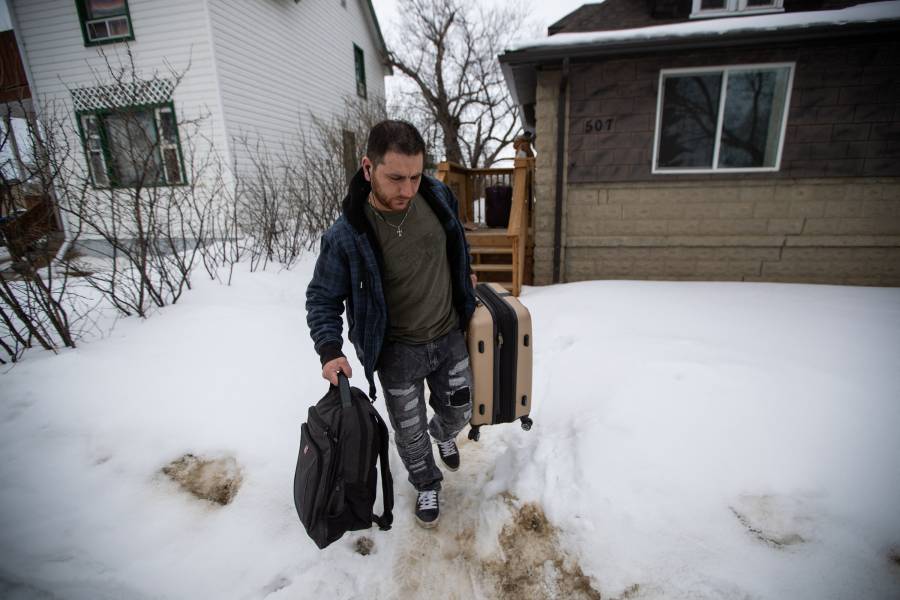 Canadiense deja su vida atrás para volver a Ucrania y ayudar en la resistencia