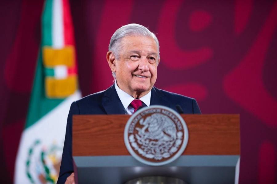 AMLO sugiere a Biden establecer tope máximo al precio de la gasolina