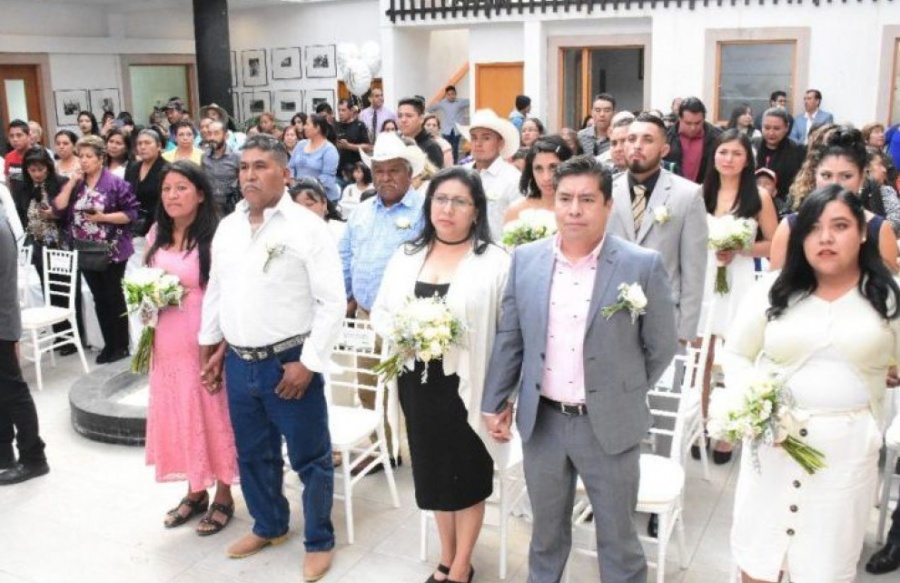 DIF Estatal fortalece la unión familiar con matrimonios colectivos