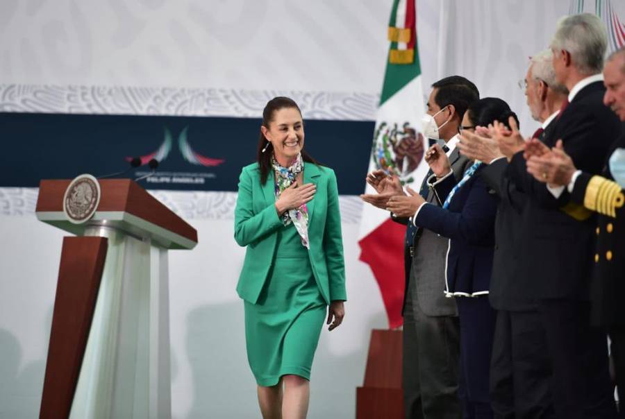 Sheinbaum asegura que mejorarán vialidades rumbo al AIFA