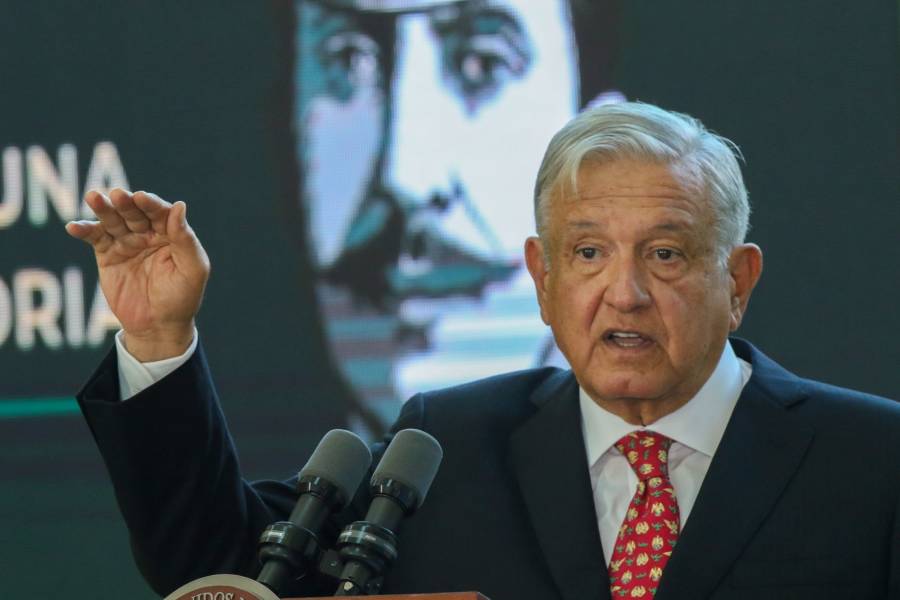 AMLO señala que otros presidente no pudieron lo que él, construir un aeropuerto