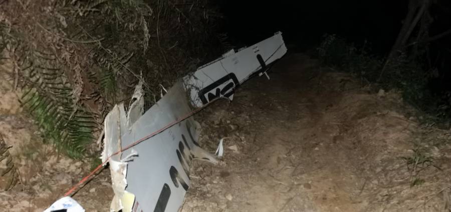 Un avi&oacute;n con 132 pasajeros se estrella en el suroeste de China