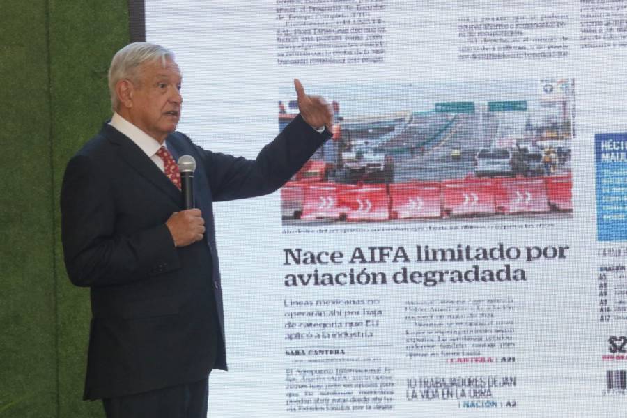 INE ordena a AMLO bajar conferencia mañanera realizada en el AIFA